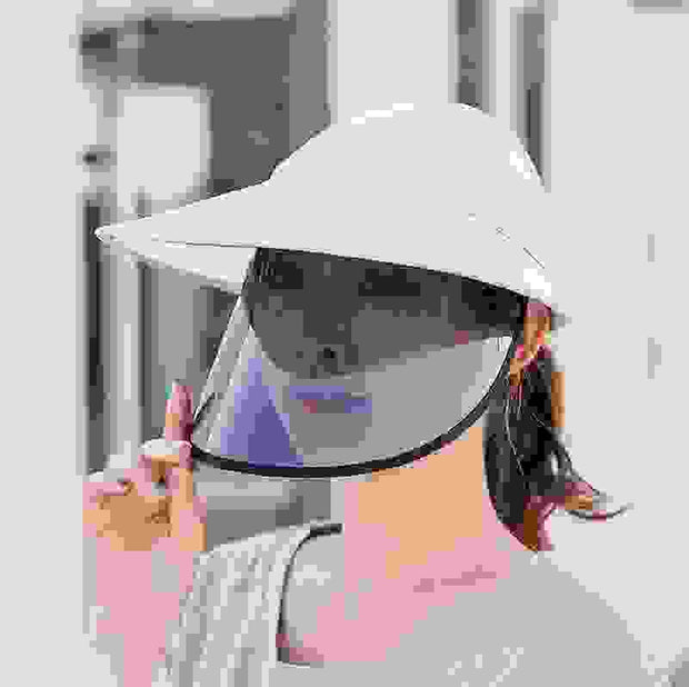 wide brimmed sun hat